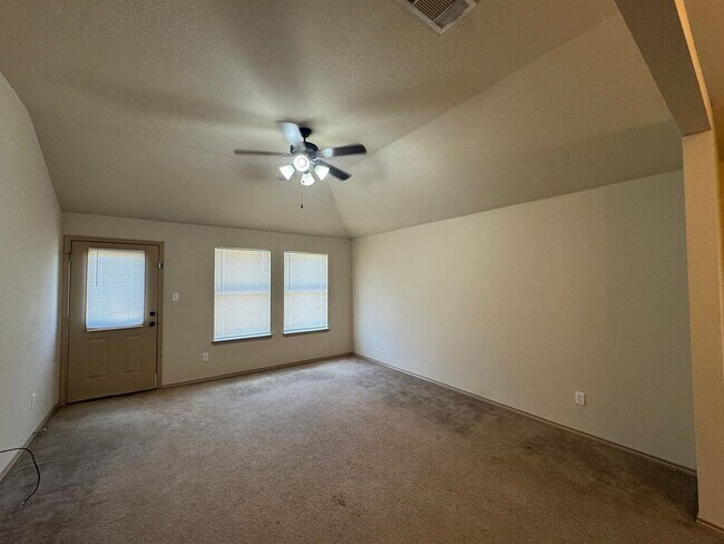 Foto del edificio - 3011 Lake Side Dr