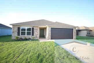 Building Photo - 3616 Revere