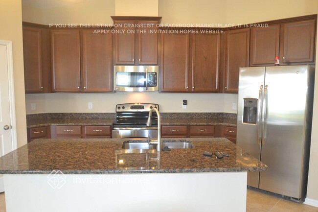 Foto del edificio - 8836 39th St Cir E