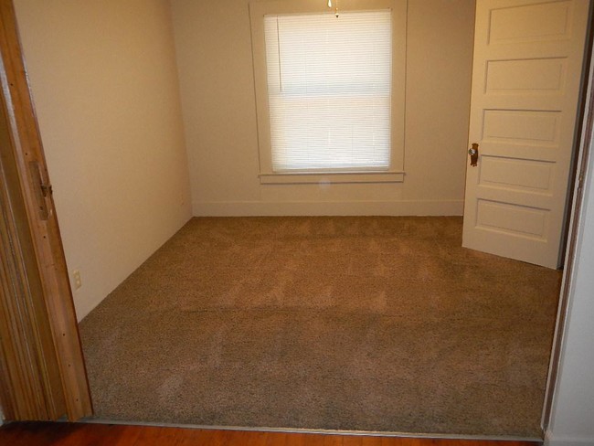 Foto del edificio - 9098 14TH AVE #1