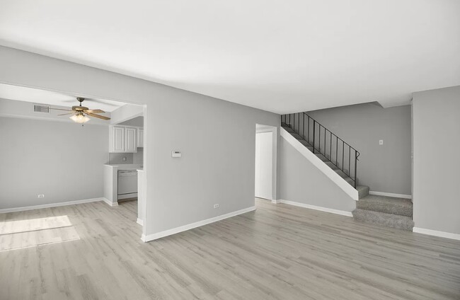 Building Photo - 1723 Queensbury Cir