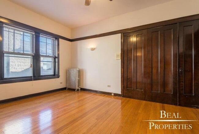 Building Photo - 0 bedroom in CHICAGO IL 60613