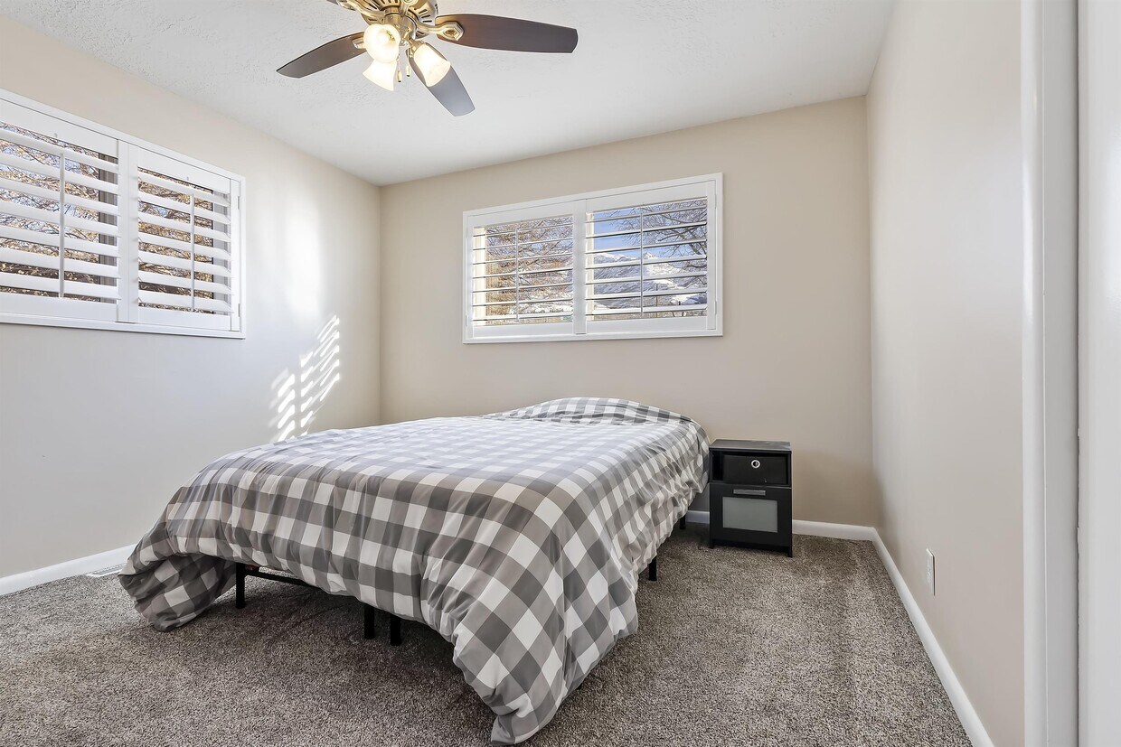 Primary Photo - 2266 Brentwood Cir