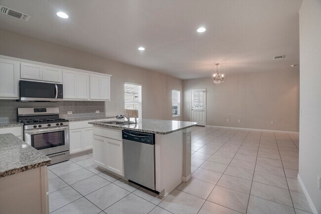 Building Photo - 6700 Ranchito Dr