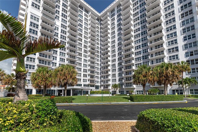 Building Photo - 405 N Ocean Blvd