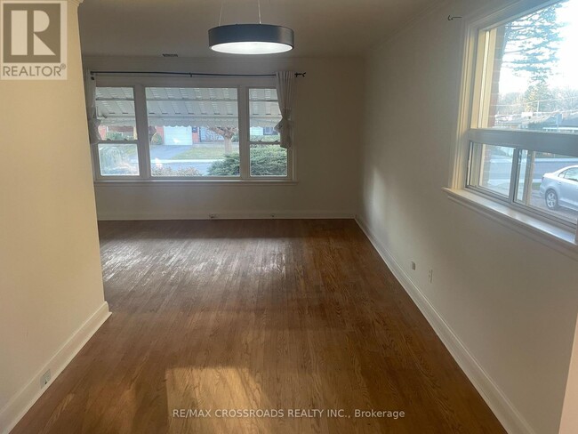 Building Photo - 65 Notley Pl