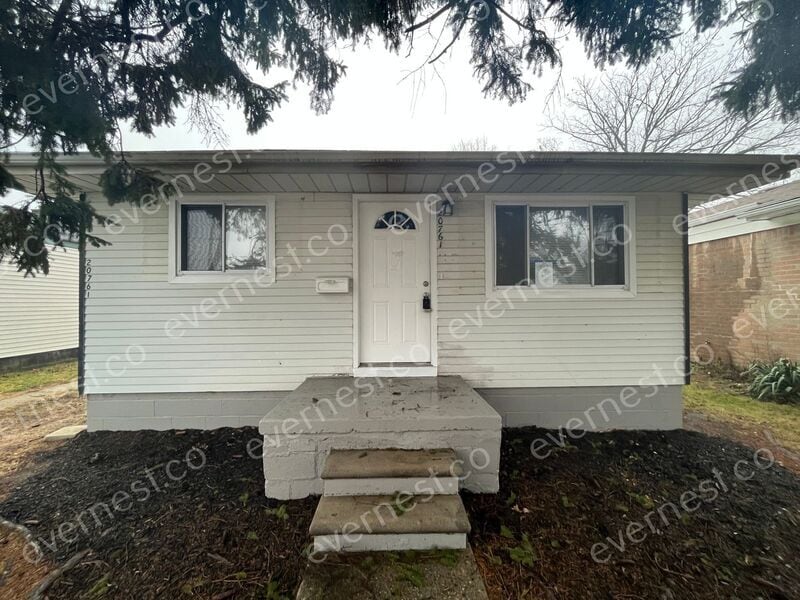 Primary Photo - 20761 Gentner St