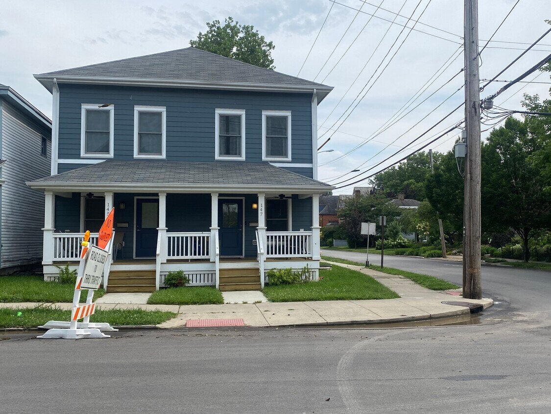 Primary Photo - 145 W 2nd Ave