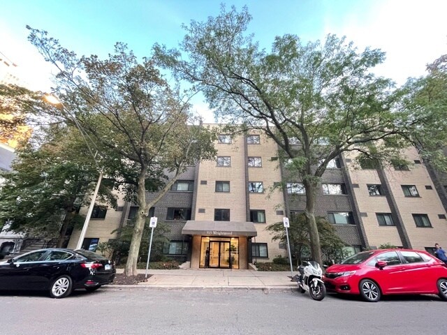 Foto del edificio - 515 W Wrightwood Ave