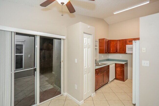 Foto del edificio - 14982 SW 143rd Terrace