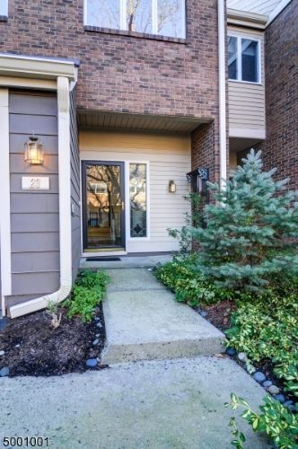 Foto del edificio - 23 Bedford Ct