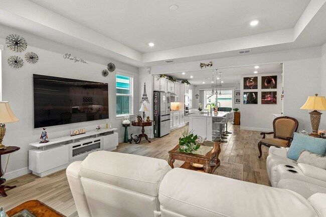 Foto del edificio - Available Furnished or Unfurnished 2Bed/2Bath+Office in Weslyn Park at Sunbridge