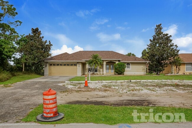 Building Photo - 4090 W Price Blvd