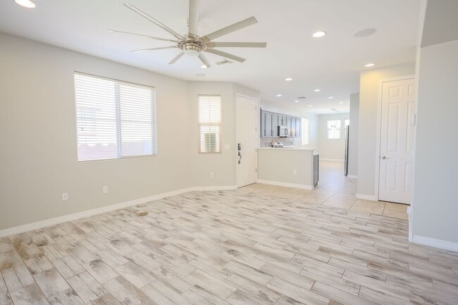 Building Photo - 3 Bedroom, 2 Bathroom