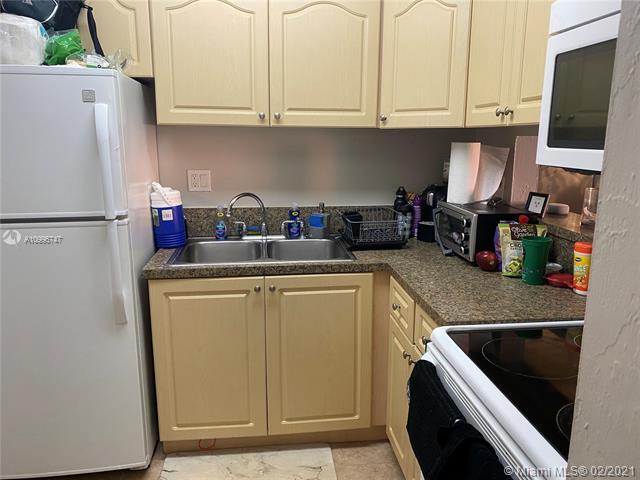 Foto del edificio - 9453 SW 76th St