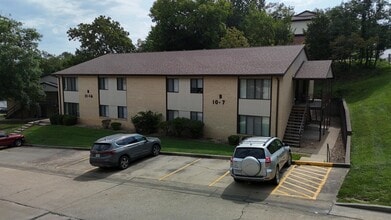 Building Photo - 405 Clayton Dr