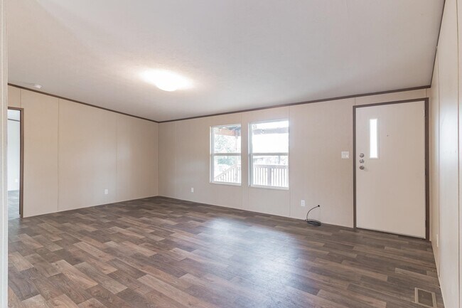 Foto del edificio - 104 E Castleshoals Dr