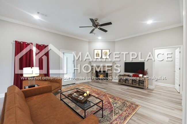 Building Photo - 569 Silver Hill Dr