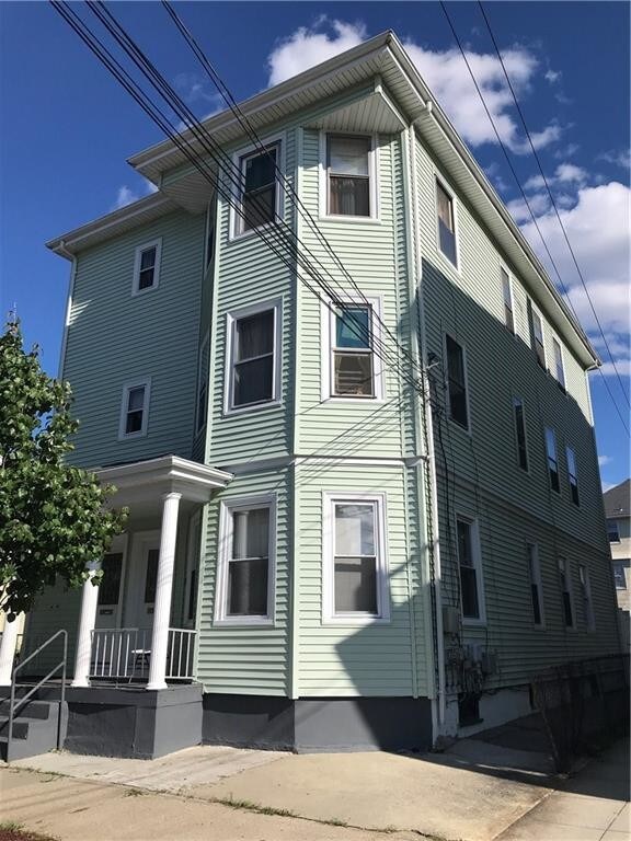 34 Berkley St, Providence, RI 02908 Apartment for Rent in Providence