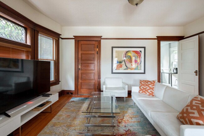 Foto del edificio - 26 NE 11th Ave