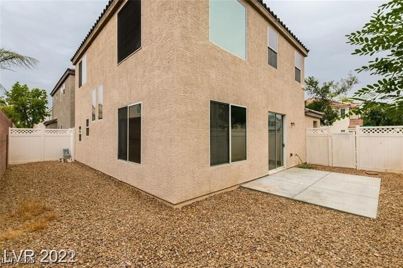 Foto del edificio - 8455 Adams Grove St