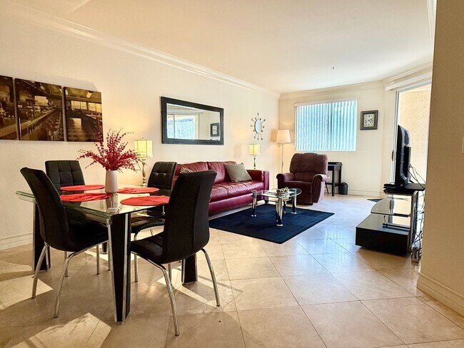 Building Photo - Meridian Luxury Condo in Resort Community on The Vegas Strip!