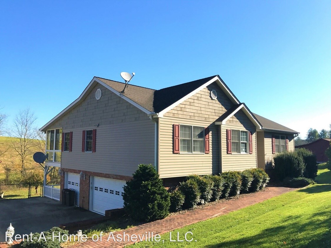 Primary Photo - 4 br, 3 bath House - 87 Whitt Road