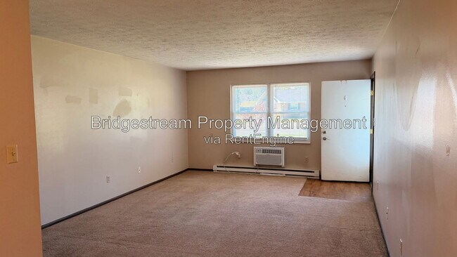 Building Photo - 40 Candlewood Ct