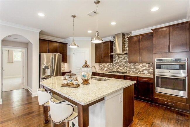 Foto del edificio - 5370 Cedar Glenn Ct