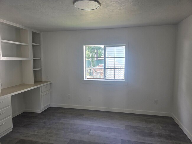 Foto del edificio - Home for Rent in West Seattle