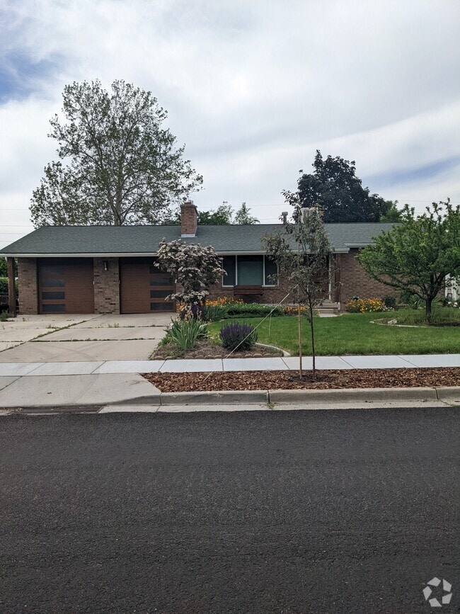 Building Photo - 8094 S Bryce Dr