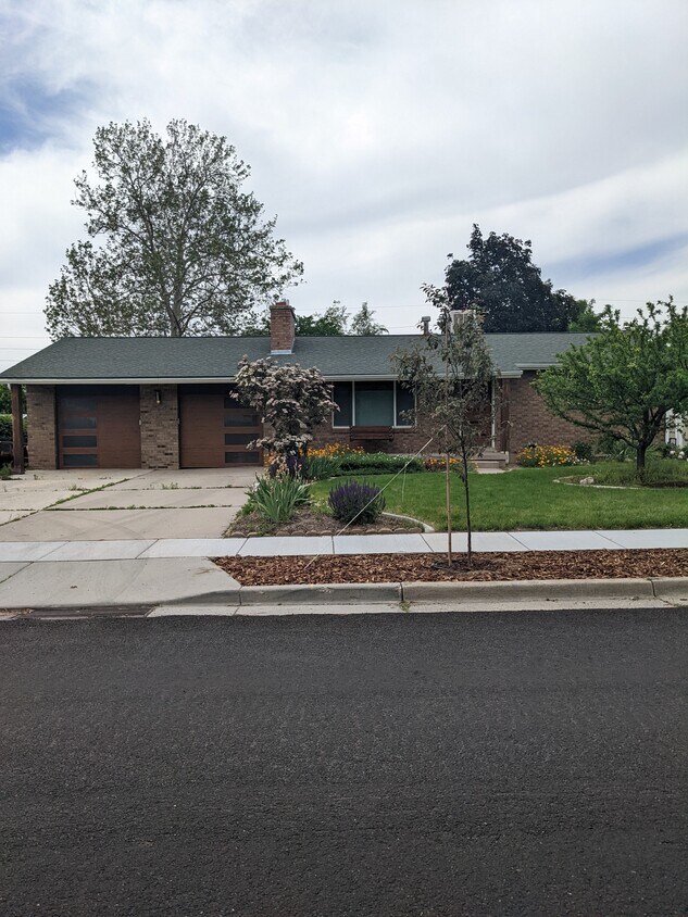 Foto principal - 8094 S Bryce Dr