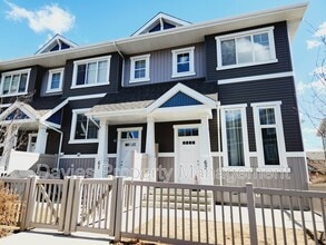 Building Photo - 1140 Chappelle Blvd SW