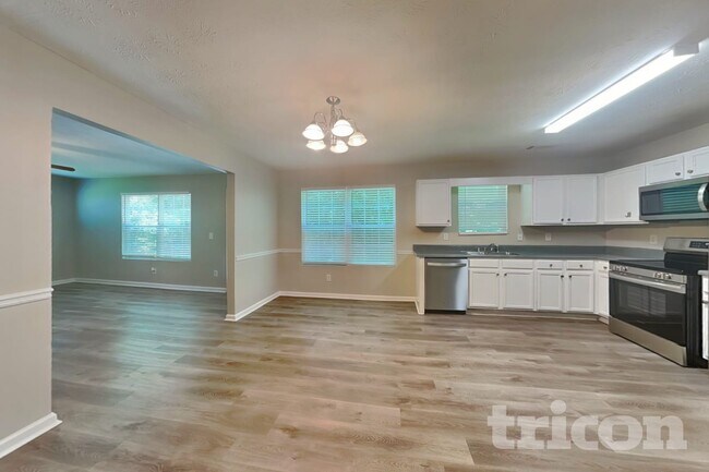 Building Photo - 40 Deadwood Ln