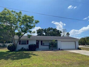 Building Photo - 11910 Sunset Dr