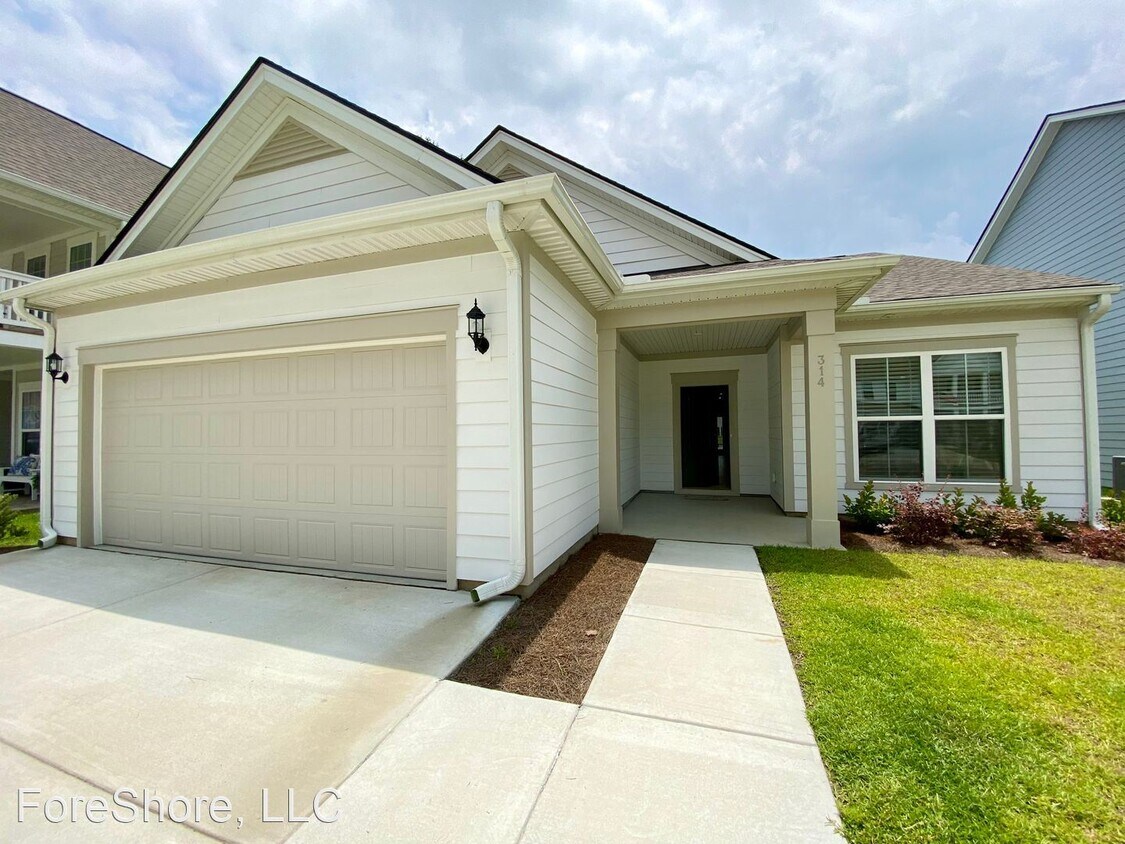 Primary Photo - 3 br, 2 bath House - 314 Danner Dr.