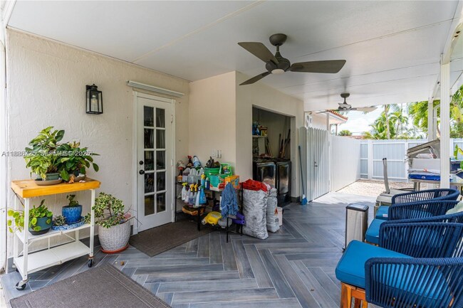 Foto del edificio - 9901 SW 35th Terrace