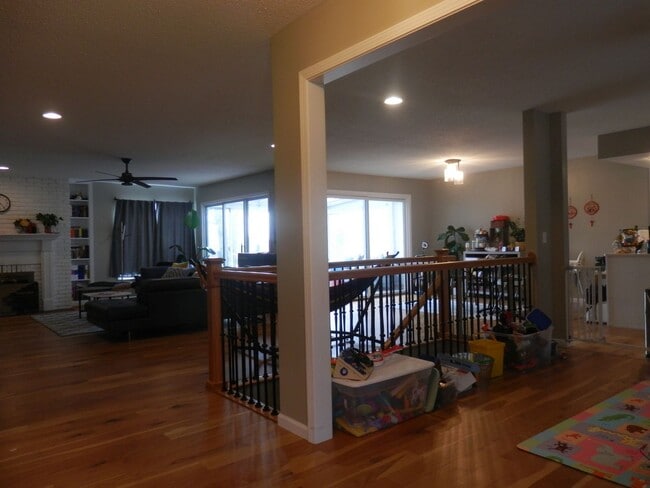 Building Photo - Spectacular 5 Bed 3 Bath With Amazing View Of Number 9 Fairway at CCMO!