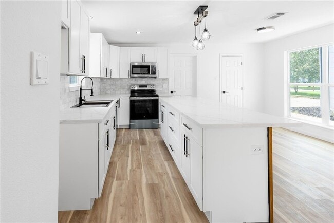 Building Photo - 1011 Crossfield Dr