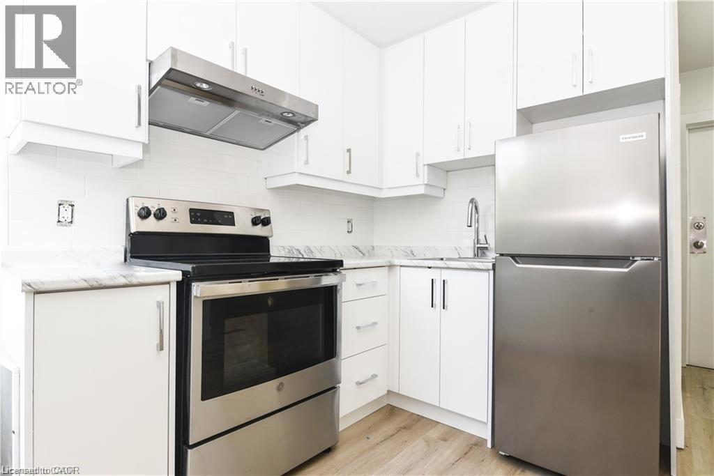 Photo du bâtiment - 13 Westinghouse Ave