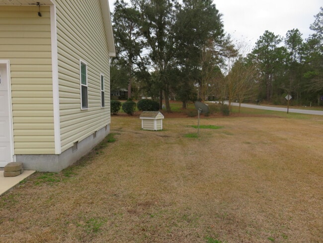Building Photo - 240 Star Hill Dr