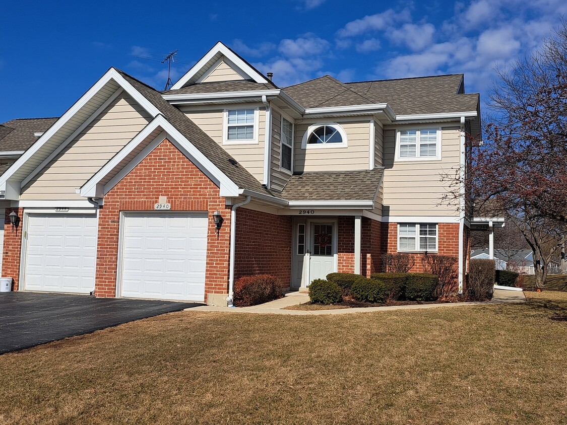 Building Photo - 2940 Heatherwood Dr