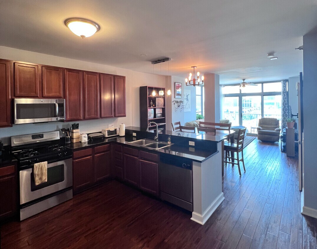Foto principal - 1600 S Prairie Ave