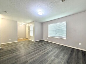 Building Photo - 6415 Mountain Pines Ln