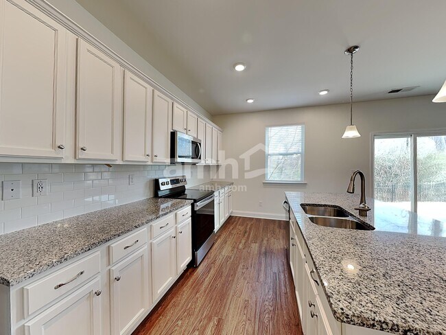 Foto del edificio - 2150 Brook Enclave Trail