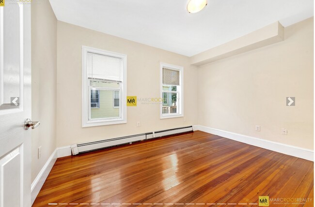 Foto del edificio - 9 Winter Hill Rd