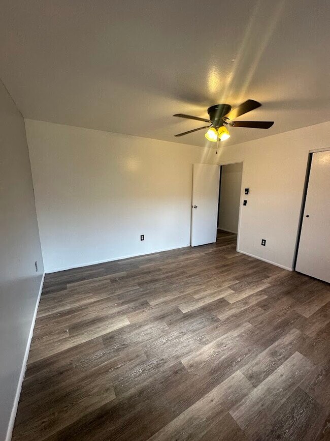 Foto del edificio - 4365 Powell Rd