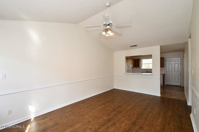 Building Photo - 113 Glenside Ct