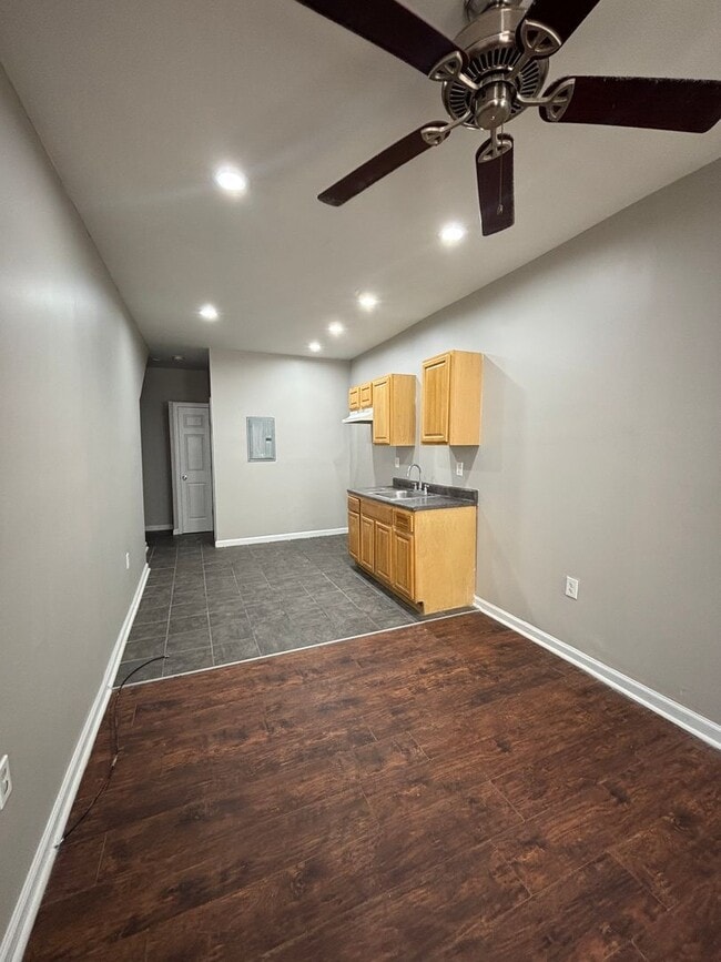 Building Photo - 3416 Braddock St