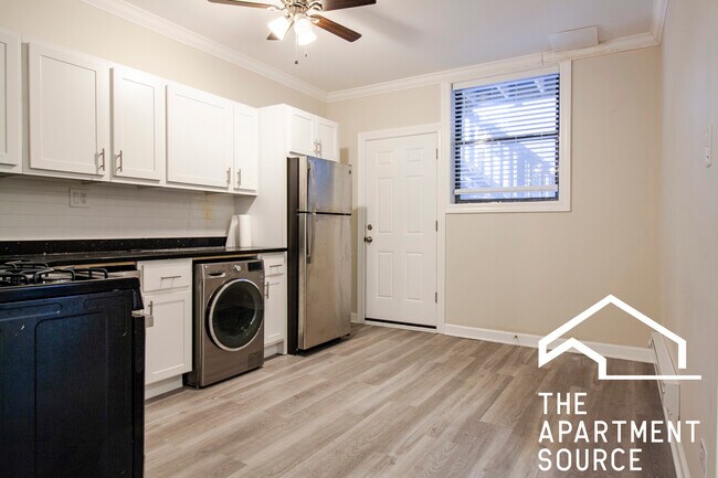 Foto del edificio - 730 W Roscoe St